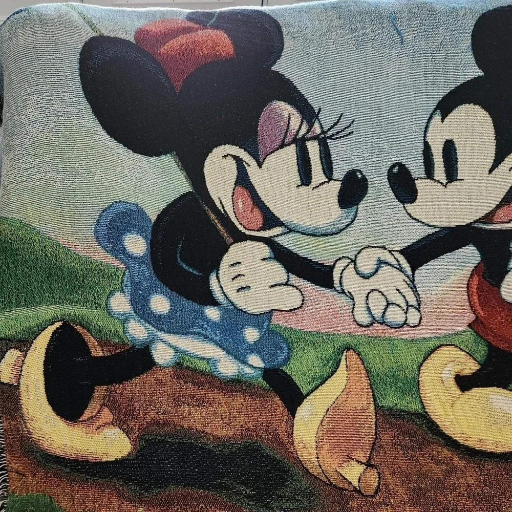 Vintage Disneyland Resort Mickey Minnie Picnic Woven Tapestry Throw Blanket